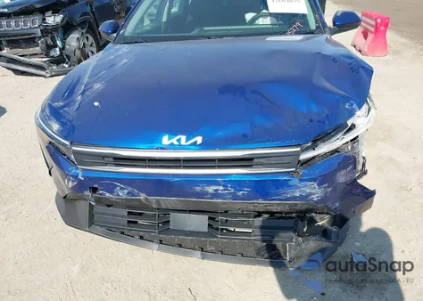 2025 Kia K4 Lxs из США, поврежденный, VIN 3KPFT4DE5SE115279